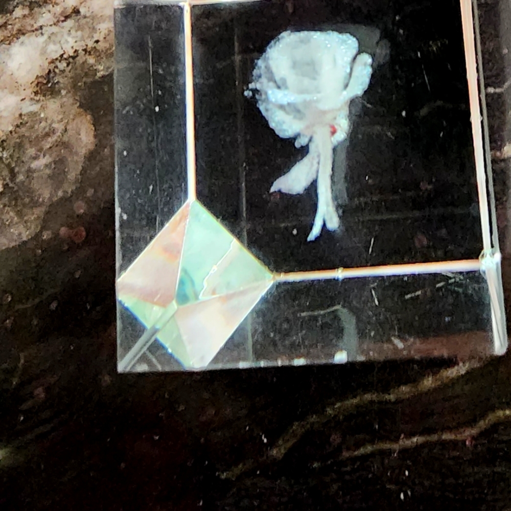 Paper weight